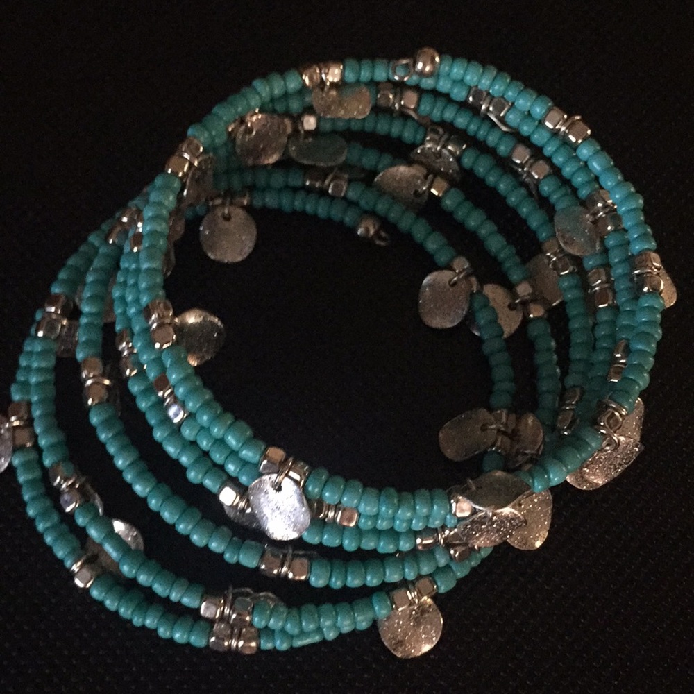 Beaded bangle bracelet